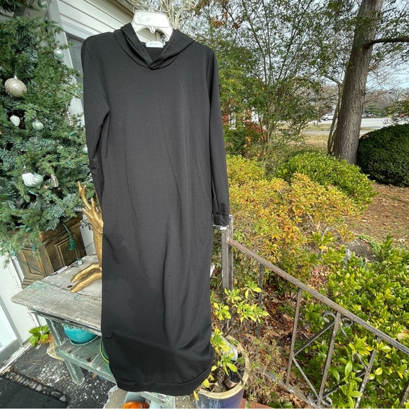 Jacey Lane black hoodie dress - Picture 12 of 13